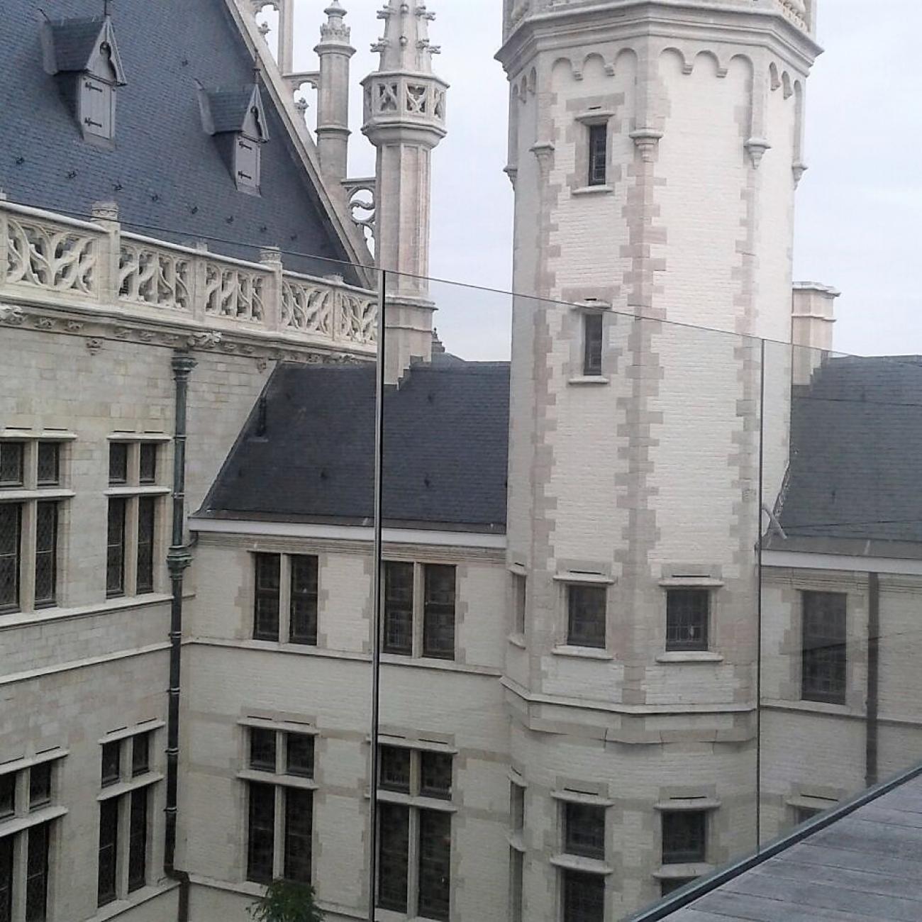 glazen terrasbalustrade